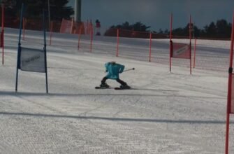 Спуск робота-лыжника