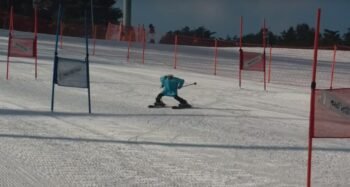 Спуск робота-лыжника