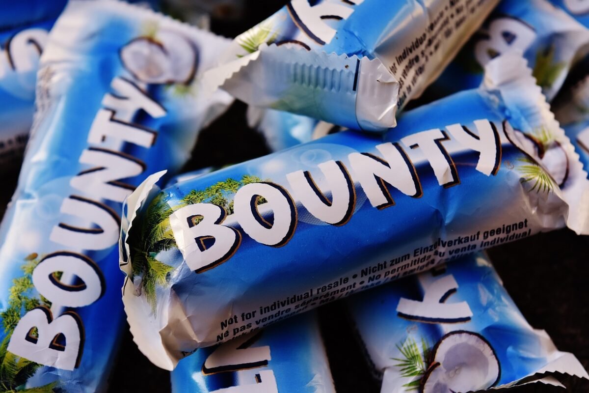 bounty, chocolate bar, chocolate